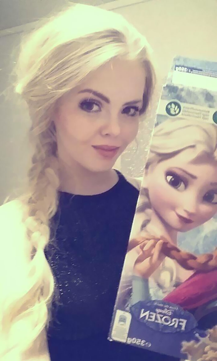 Norwegian Elsa-Lookalike