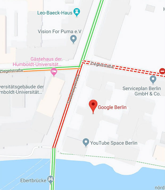 Man Creates 'Traffic Jams' On Google Maps By Wheeling 99 Smartphones In A Wagon Man Creates 'Traffic Jams' On Google Maps By Wheeling 99 Smartphones In A Wagon