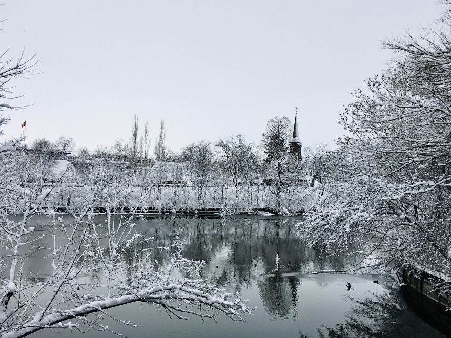 I Captured Bucharest Under Snow (30 Pics)