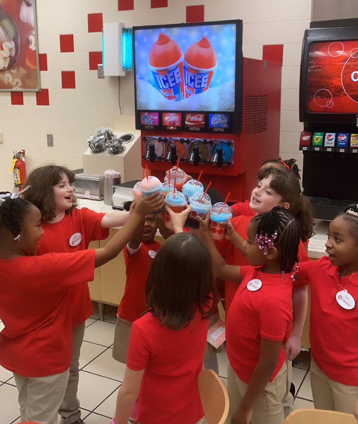 8-Year-Old Who's Obsessed With Target Throws A Target-Themed Birthday Bash 8-Year-Old Who's Obsessed With Target Throws A Target-Themed Birthday Bash