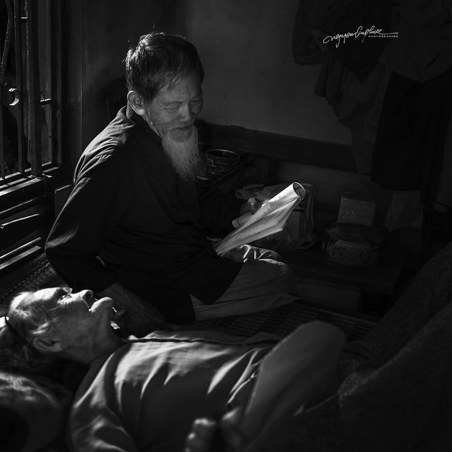 I Photographed The Love Story Of An Old Vietnamese Couple That Has Been Together Since The 30s (15 Pics)