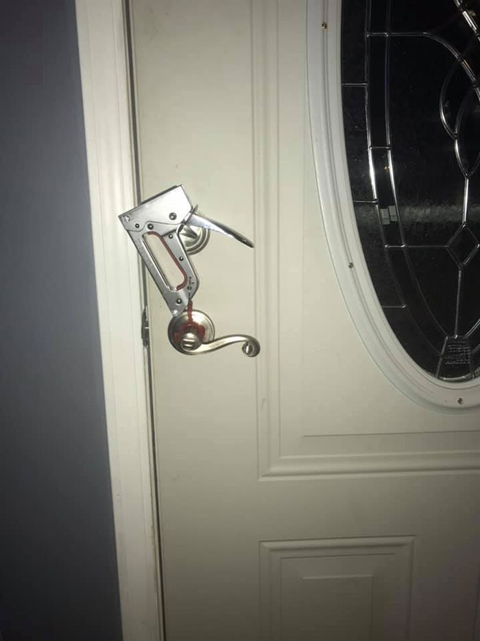 Man Puts Up 'Home Alone' Inspired Traps As Christmas Decorations Man Puts Up 'Home Alone' Inspired Traps As Christmas Decorations