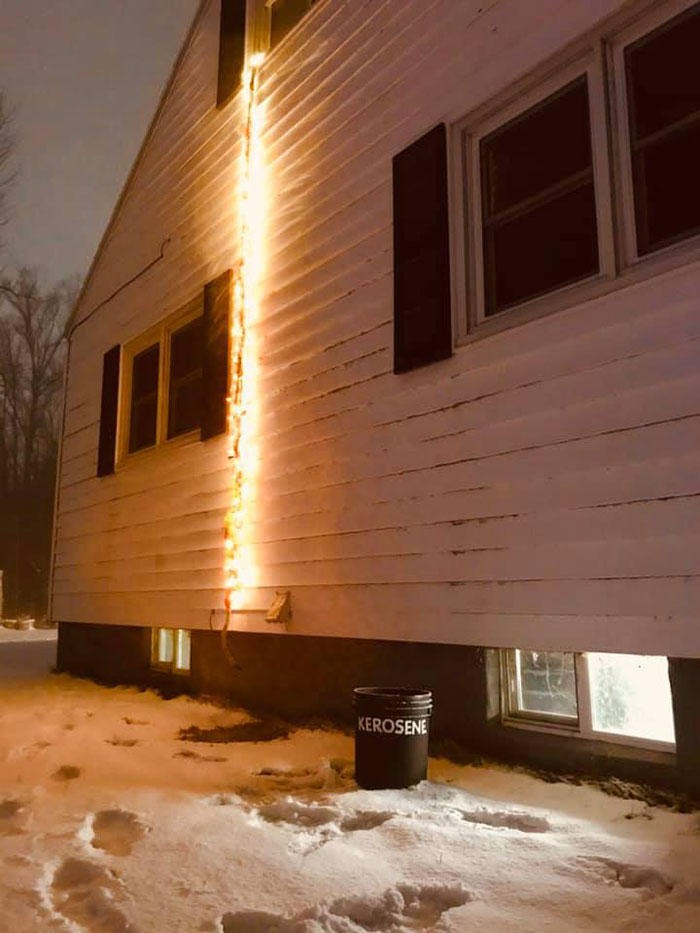 Man Puts Up 'Home Alone' Inspired Traps As Christmas Decorations