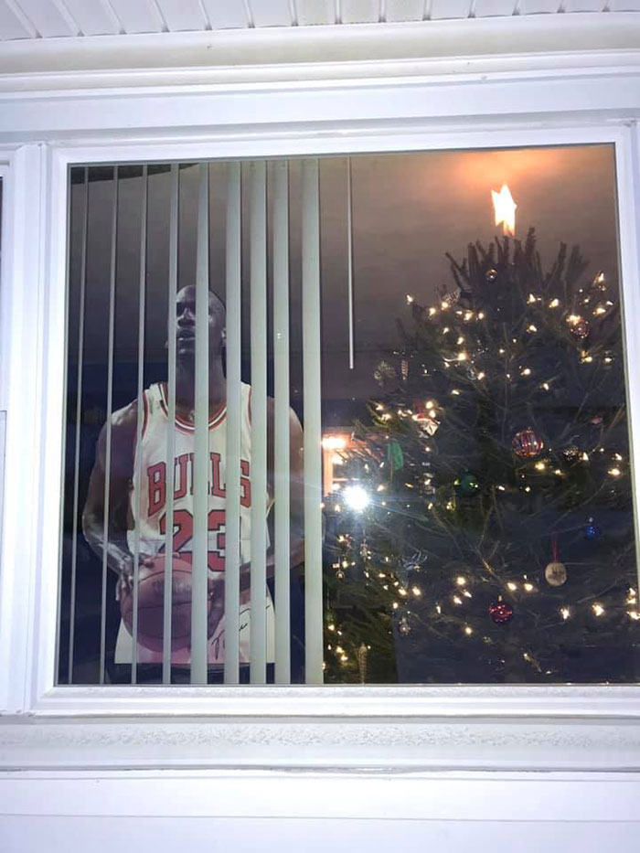 Man Puts Up 'Home Alone' Inspired Traps As Christmas Decorations
