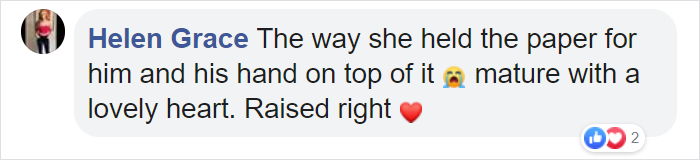 Man Interrupts A Family Photoshoot To Tell His Wife’s Daughter That He’s Adopting Her Man Interrupts A Family Photoshoot To Tell His Wife’s Daughter That He’s Adopting Her