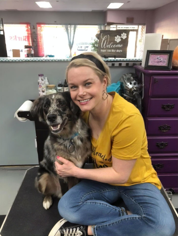 Dog Goes Missing One Evening, Turns Out He Got Stuck In His Own Poop And Wouldn’t Move Or Speak Dog Goes Missing One Evening, Turns Out He Got Stuck In His Own Poop And Wouldn’t Move Or Speak