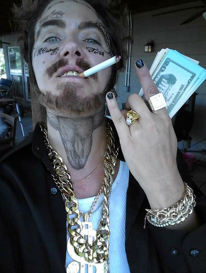 This 40-Year-Old Mom Pranks Kids By Dressing Up As Post Malone Making Everyone Think She's Their Dad