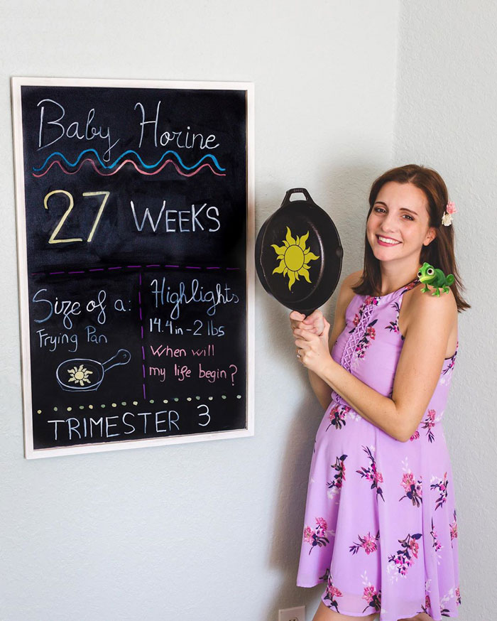 Woman Dresses Up As Different Pop Culture Characters To Celebrate Each Week Of Her Pregnancy