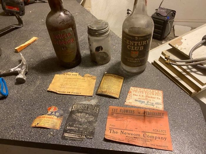 Couple Renovates A 168-Year-Old Mansion, Finds A Hidden Room Couple Renovates A 168-Year-Old Mansion, Finds A Hidden Room