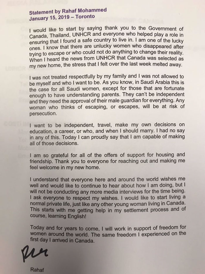 Saudi Girl Compares Pics With And Without A Niqab To Celebrate Being Free Saudi Girl Compares Pics With And Without A Niqab To Celebrate Being Free