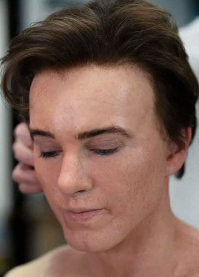 Taylor Swift Plays The Role Of An Entitled Dude For "The Man" Video, And It's Full Of Easter Eggs Taylor Swift Plays The Role Of An Entitled Dude For "The Man" Video, And It's Full Of Easter Eggs