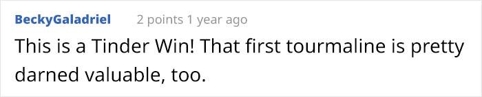 Woman Gives Her Number To A Guy On Tinder, Gets Pleasantly Surprised When He Starts Sending Her Photos Of His Rocks