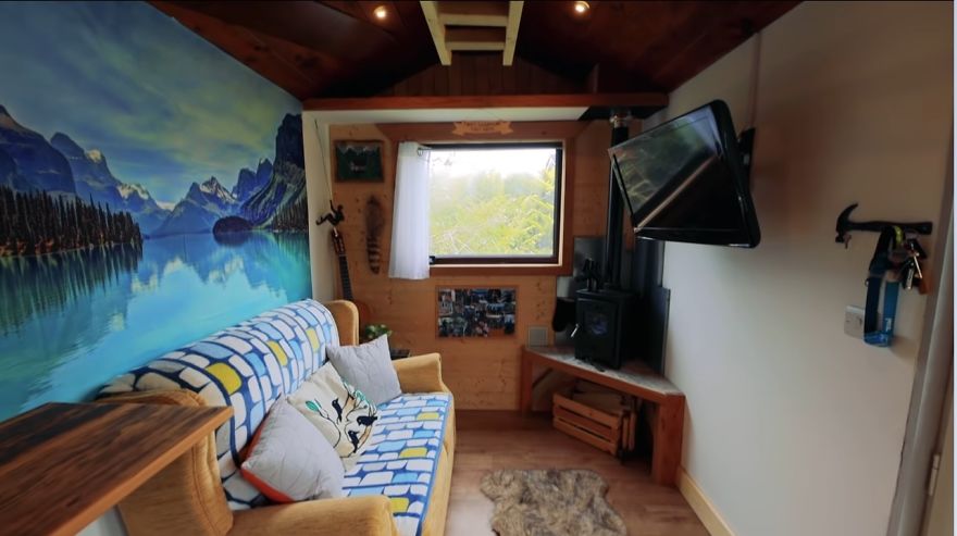 17-Year-Old Builds Tiny House For Under $8k