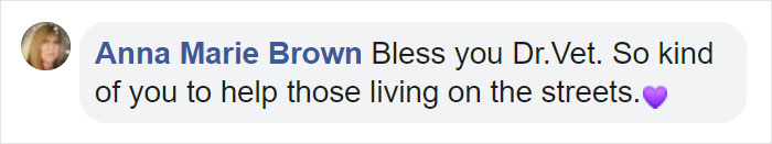 This Man Is A Veterinarian Who Walks Around California And Treats Homeless People's Animals For Free
