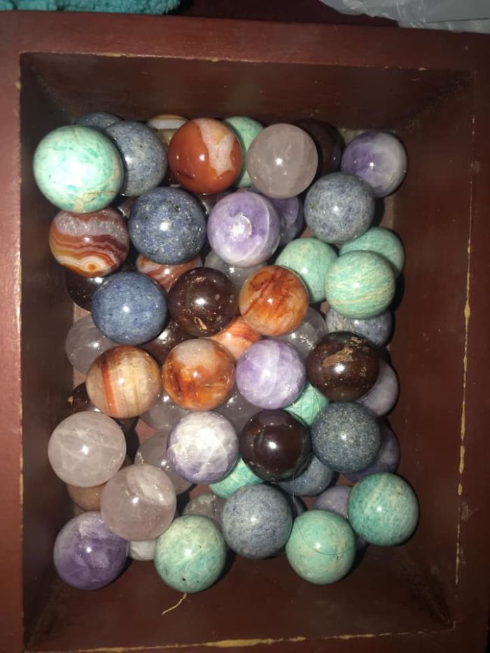 Did A Random Stop At The Antique Market Place I’m Hammonton Nj. These Are A Box Of Hand Tumbled Geode Marbles.... 10 Dollars For The Entire Box. Needless To Say... They Are Mine Now