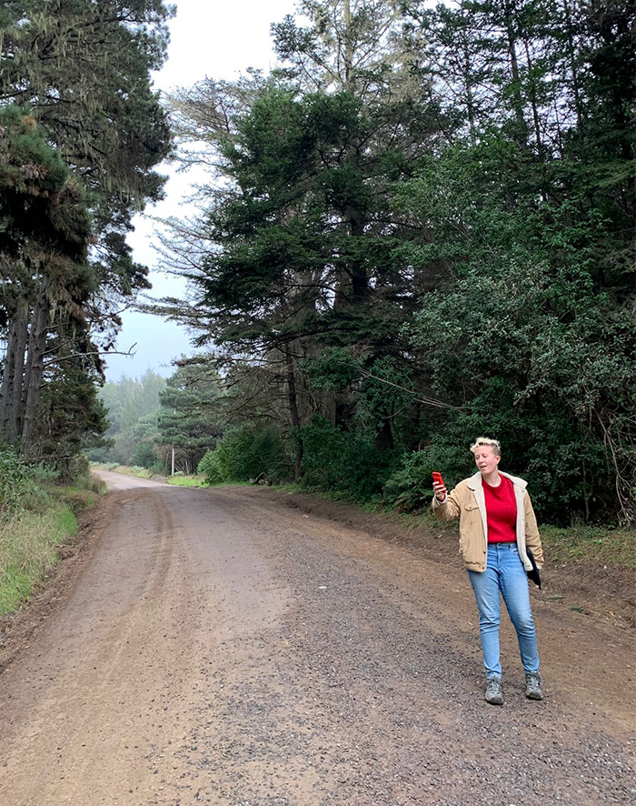 Woman Gets Stuck In Rural California After Losing Cell Service While Driving An App-Powered Rental Car And The Company Tells Her To Sleep In The Car