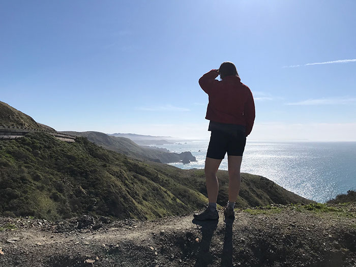 Woman Gets Stuck In Rural California After Losing Cell Service While Driving An App-Powered Rental Car And The Company Tells Her To Sleep In The Car