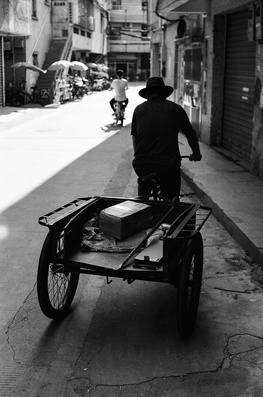 People Everyday, Everyday People: The Regular People Of China, Just The Same As The Rest Of Us