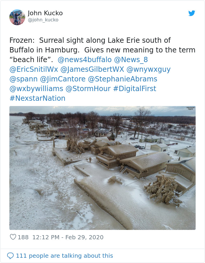 People's Homes Near Lake Erie Get Covered In Thick Ice, They Say It Looks Cool But It's A Nightmare To Live In