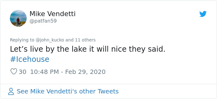 People's Homes Near Lake Erie Get Covered In Thick Ice, They Say It Looks Cool But It's A Nightmare To Live In People's Homes Near Lake Erie Get Covered In Thick Ice, They Say It Looks Cool But It's A Nightmare To Live In