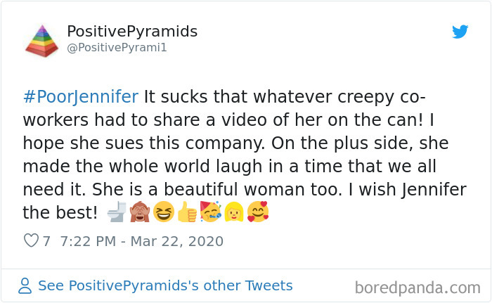 Woman Forgets She’s In A Video Conference, Starts Pooping Woman Forgets She’s In A Video Conference, Starts Pooping