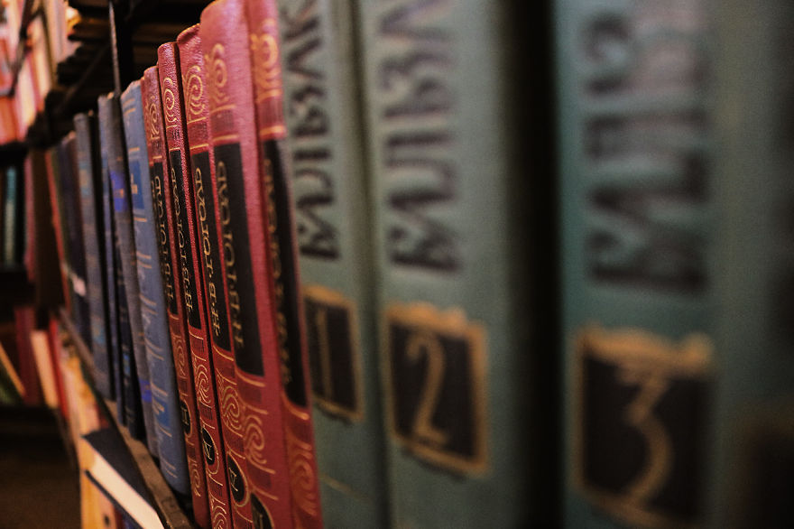 I Photographed A Bookstore That Looks Like A Hogwarts Tower Room I Photographed A Bookstore That Looks Like A Hogwarts Tower Room
