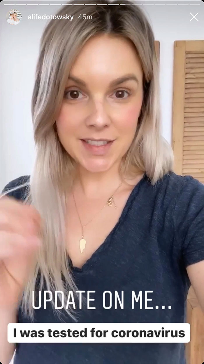 18 Pics That Show How Differently Celebrities And Normal People Are Treated During The Coronavirus Outbreak