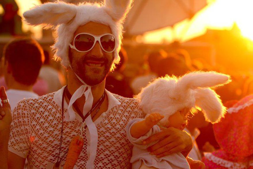 This Baby Zach Ryan Always Match Outfit With His Parents