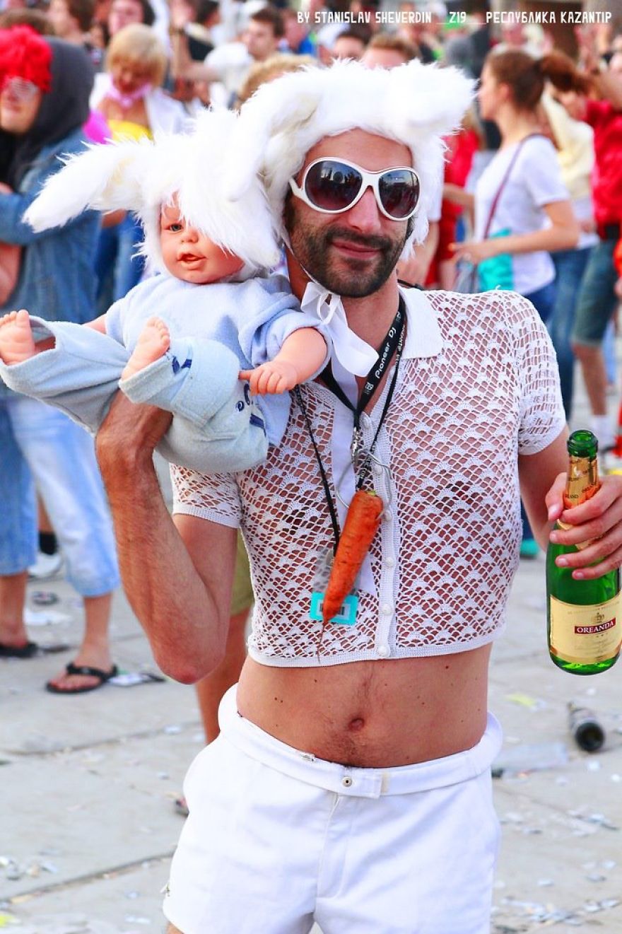 This Baby Zach Ryan Always Match Outfit With His Parents