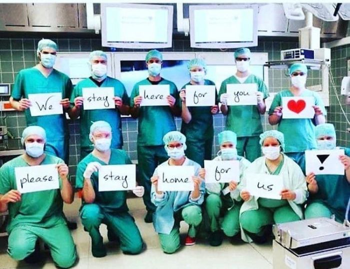 Doctors Are Uniting In Begging People To Stay At Home (15 Pics) Doctors Are Uniting In Begging People To Stay At Home (15 Pics)