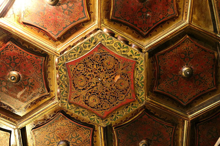 I Photographed A Bookstore That Looks Like A Hogwarts Tower Room