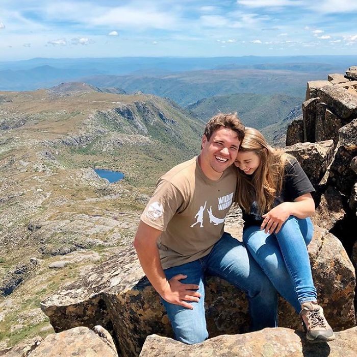 Bindi Irwin Gets Married At Her Late Dad’s Empty Zoo Just Hours Before Coronavirus Lockdown Bindi Irwin Gets Married At Her Late Dad’s Empty Zoo Just Hours Before Coronavirus Lockdown