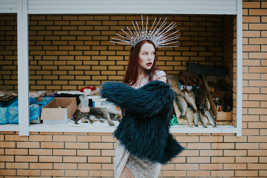 A Girl, The Groceries And Corona