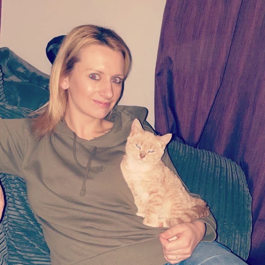 This Cat With Dwarfism Will Be Kitten-Sized Forever This Cat With Dwarfism Will Be Kitten-Sized Forever