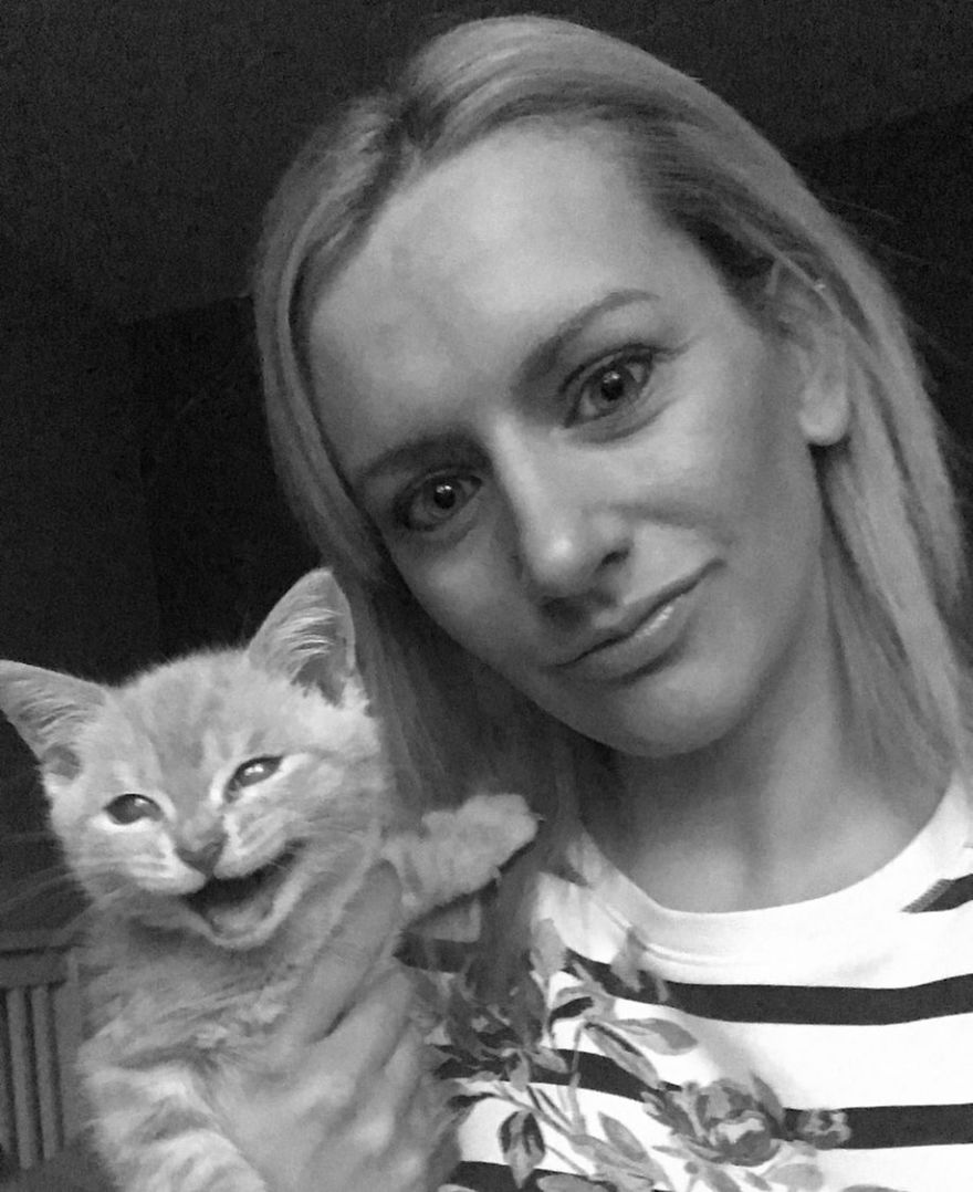 This Cat With Dwarfism Will Be Kitten-Sized Forever This Cat With Dwarfism Will Be Kitten-Sized Forever