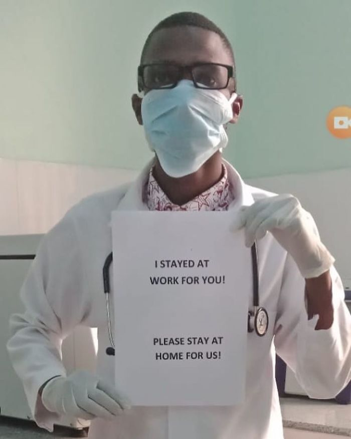 Doctors Are Uniting In Begging People To Stay At Home (15 Pics) Doctors Are Uniting In Begging People To Stay At Home (15 Pics)