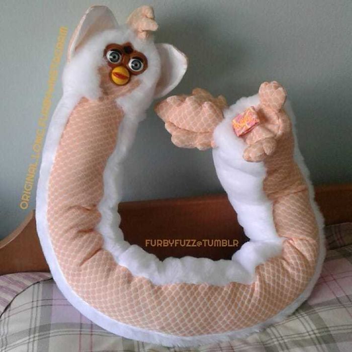 People Online Are Turning Their Furbies Into Centipedes And They Look Terrifying People Online Are Turning Their Furbies Into Centipedes And They Look Terrifying
