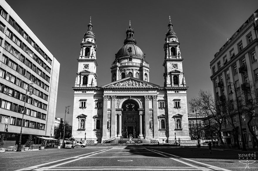 I Photographed The Experience Of The Coronavirus Quarantine In My City, Budapest (27 Pics)