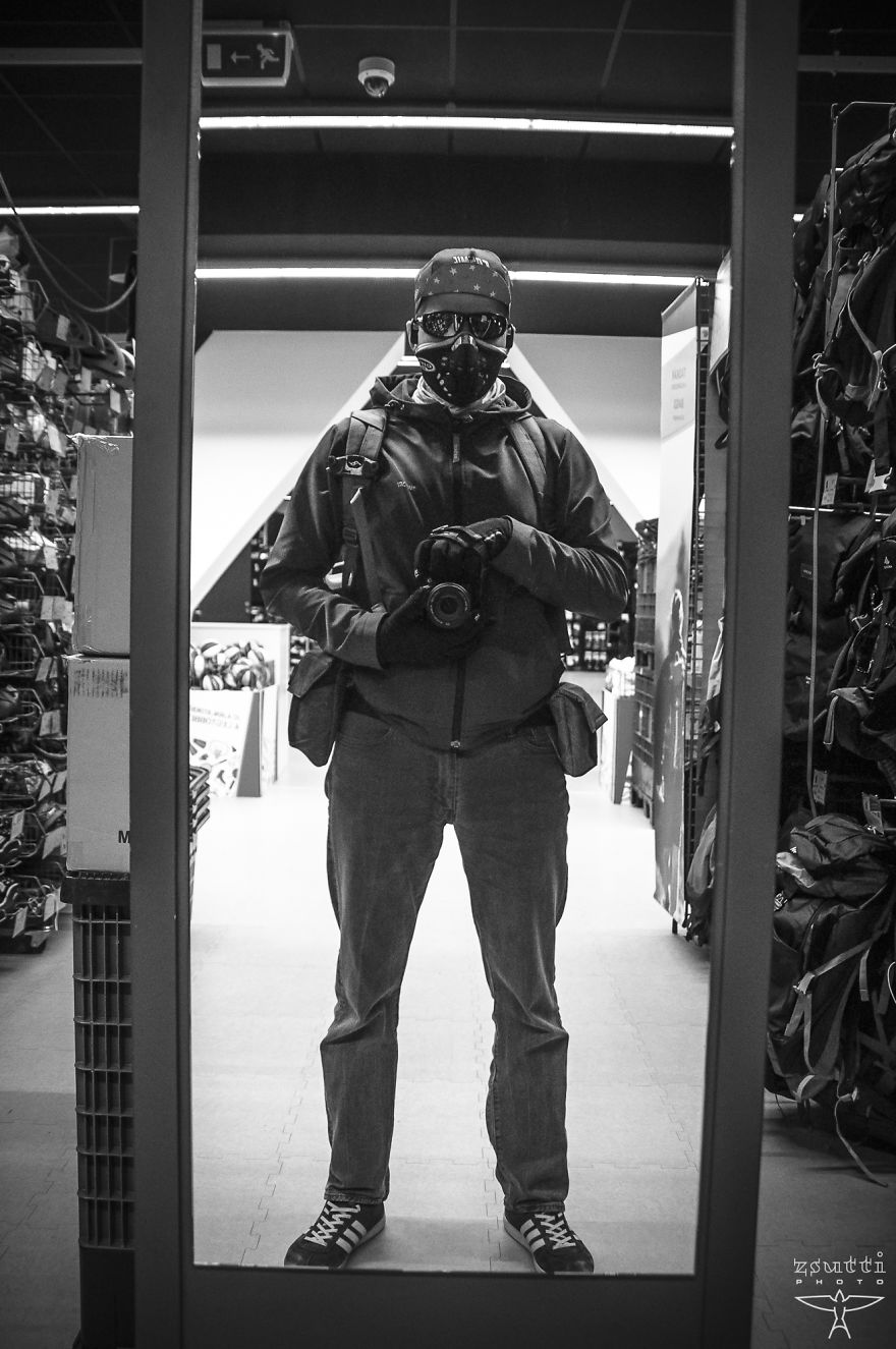 I Photographed The Experience Of The Coronavirus Quarantine In My City, Budapest (27 Pics) I Photographed The Experience Of The Coronavirus Quarantine In My City, Budapest (27 Pics)