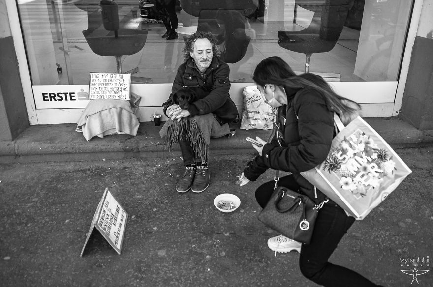 I Photographed The Experience Of The Coronavirus Quarantine In My City, Budapest (27 Pics)