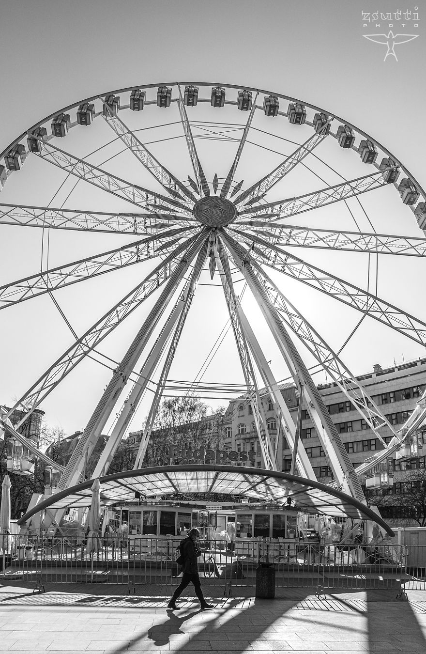 I Photographed The Experience Of The Coronavirus Quarantine In My City, Budapest (27 Pics) I Photographed The Experience Of The Coronavirus Quarantine In My City, Budapest (27 Pics)