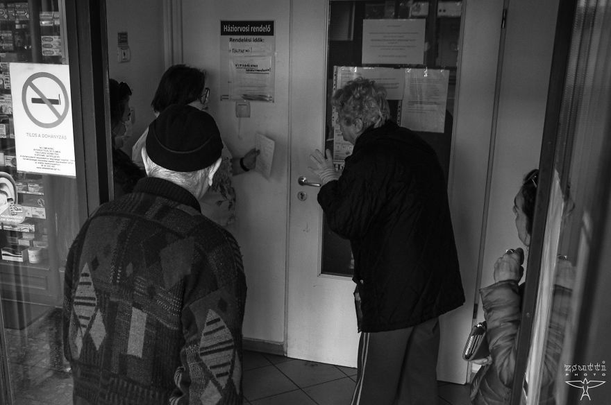I Photographed The Experience Of The Coronavirus Quarantine In My City, Budapest (27 Pics) I Photographed The Experience Of The Coronavirus Quarantine In My City, Budapest (27 Pics)
