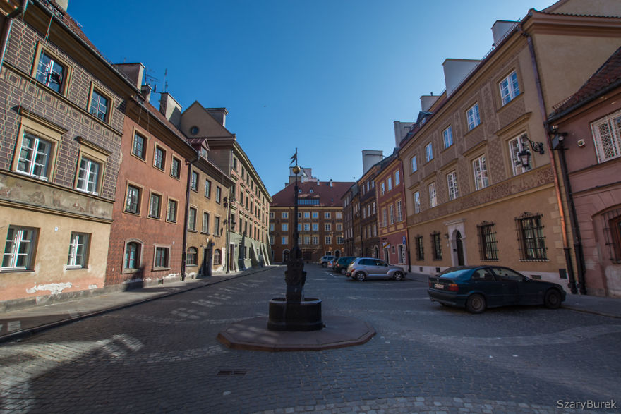 My 21 Pics Of What Coronavirus Has Done To Warsaw, Poland