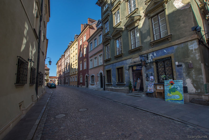 My 21 Pics Of What Coronavirus Has Done To Warsaw, Poland