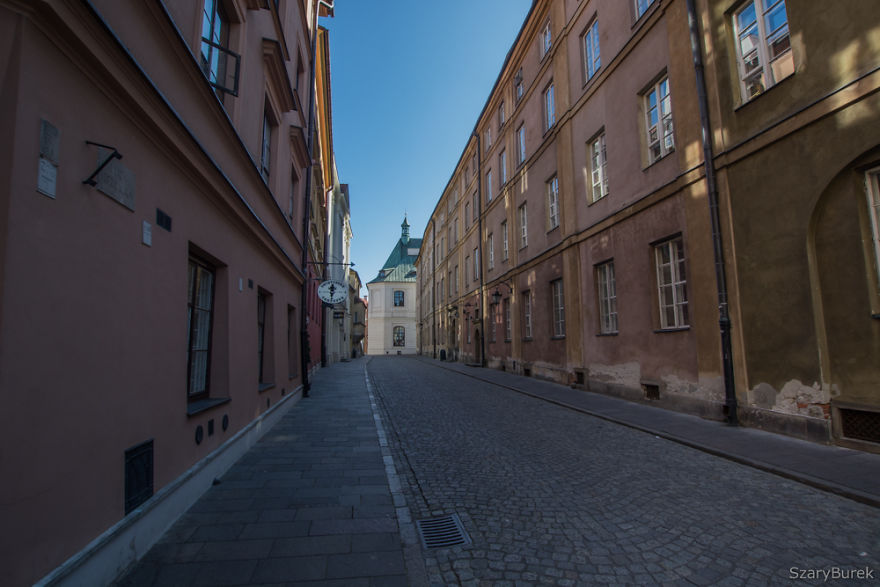 My 21 Pics Of What Coronavirus Has Done To Warsaw, Poland