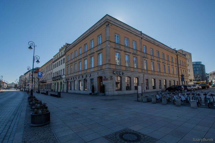 My 21 Pics Of What Coronavirus Has Done To Warsaw, Poland