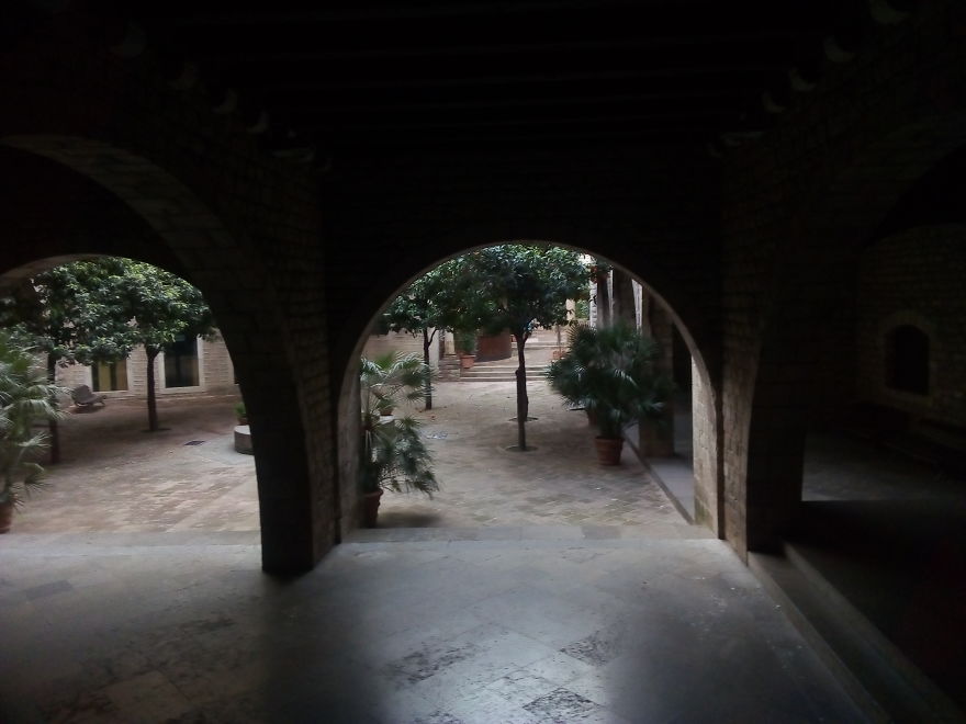 I Captured The Lockdown Of Downtown Barcelona