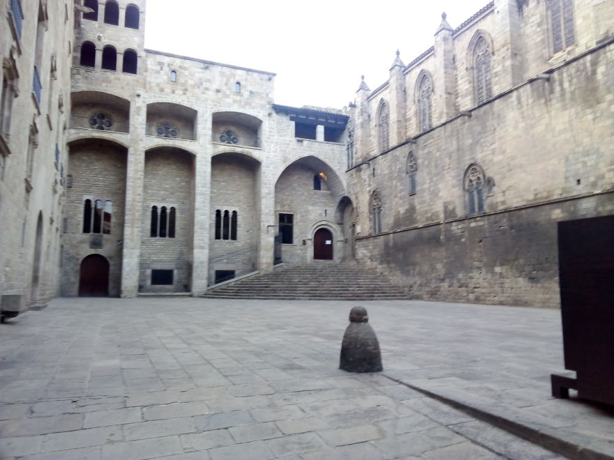 I Captured The Lockdown Of Downtown Barcelona