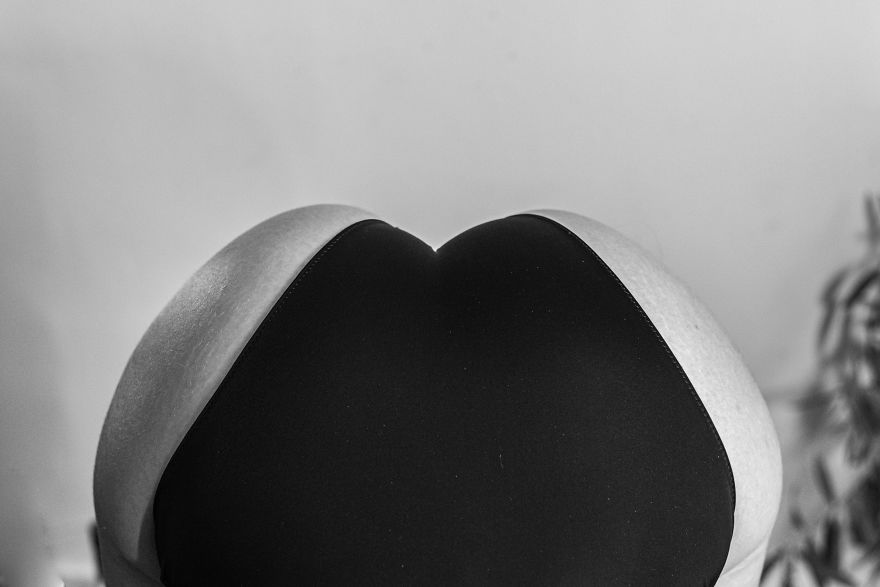 I've Photographed Women's Bodies To Show Them That Their "Complexes" Are Beautiful