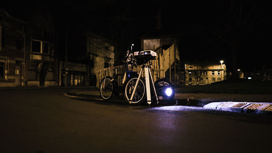 I Light Up Street Art At Night